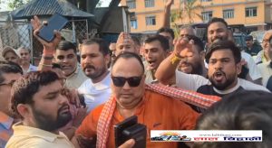 चार लाख १५ हजार धरौटी बुझाएर छुटे मेयर सिंह
